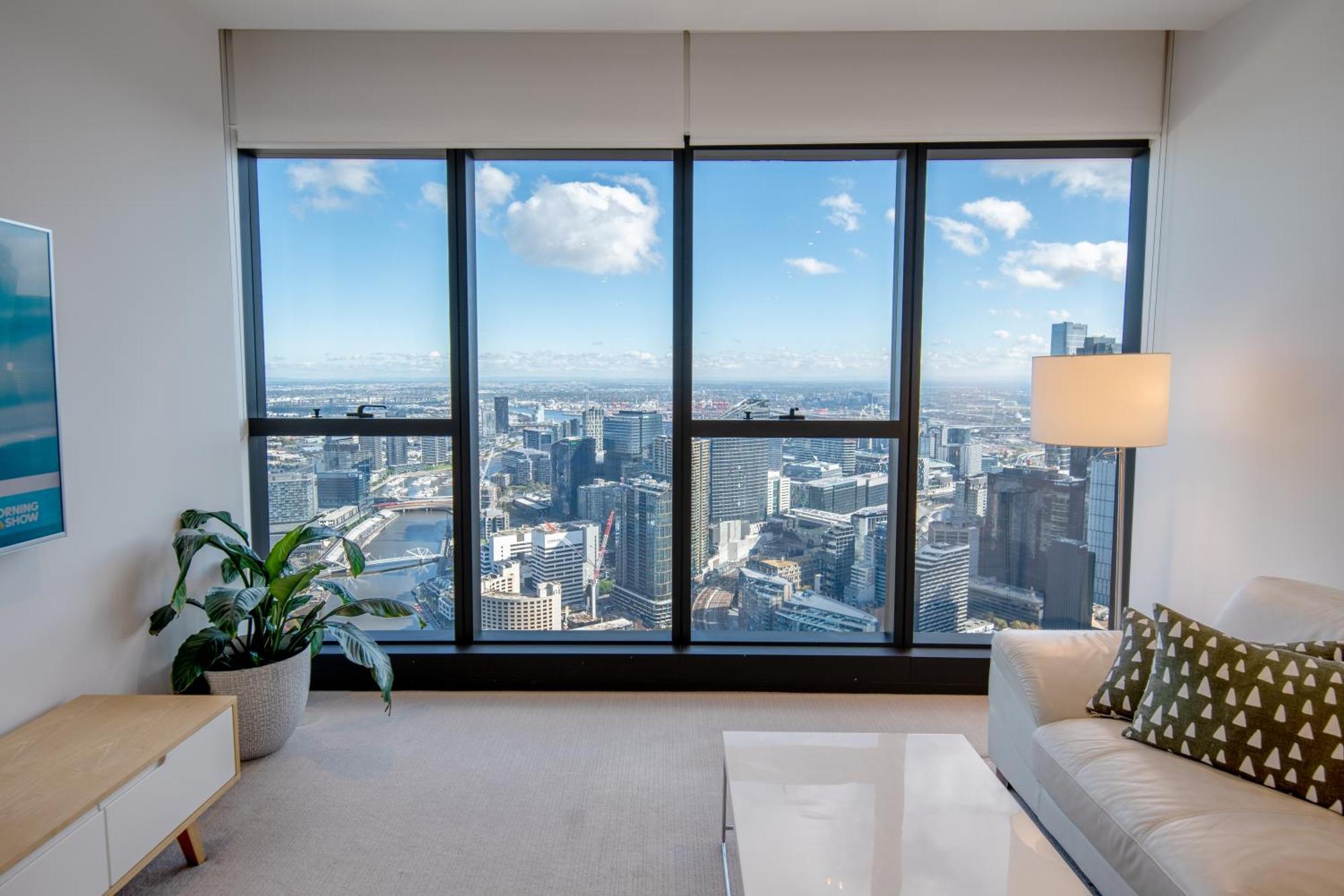 Prima Pearl Tower - Three Bedroom Casino Flames View
